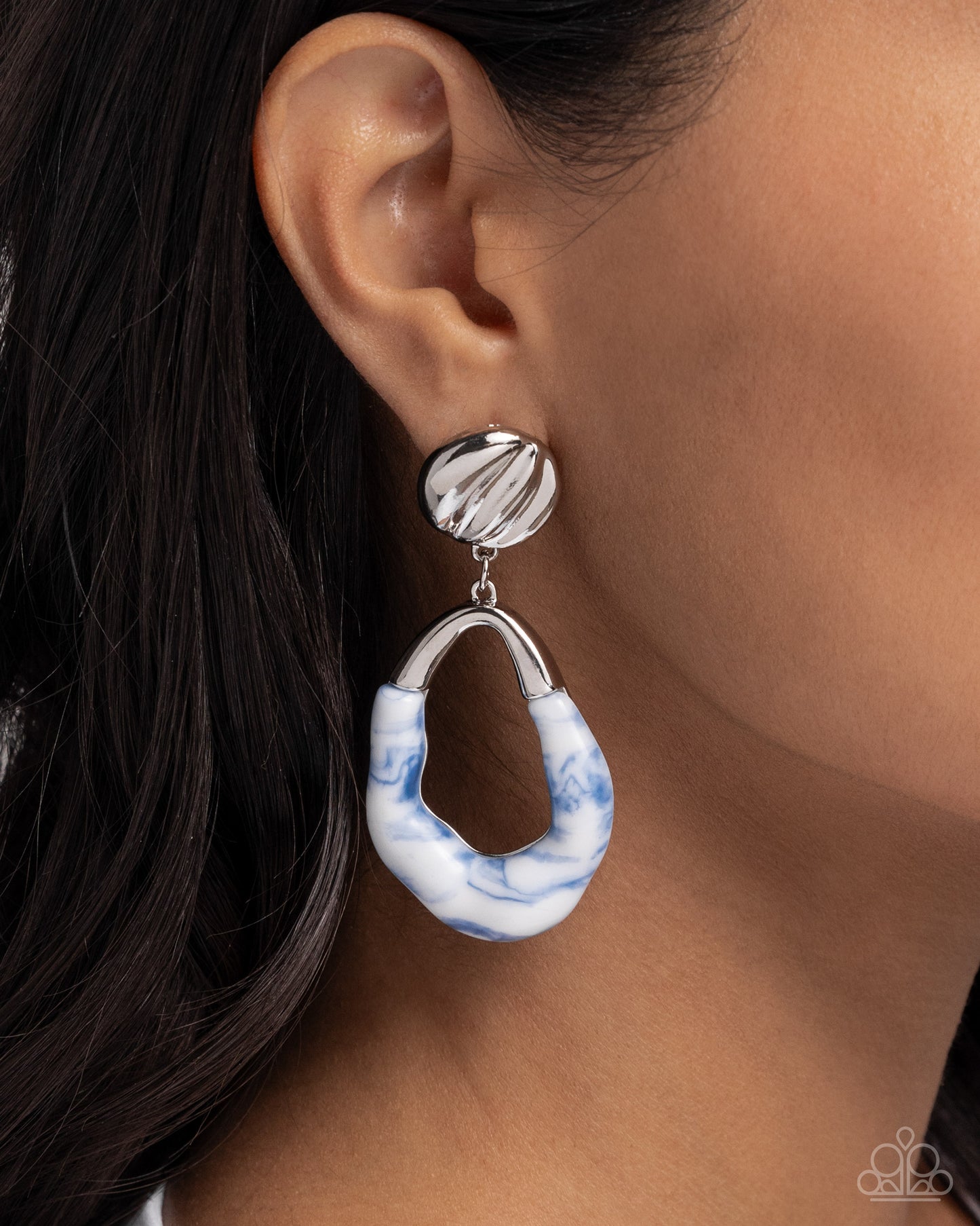 High-Sheen Swirls Blue-Earrings