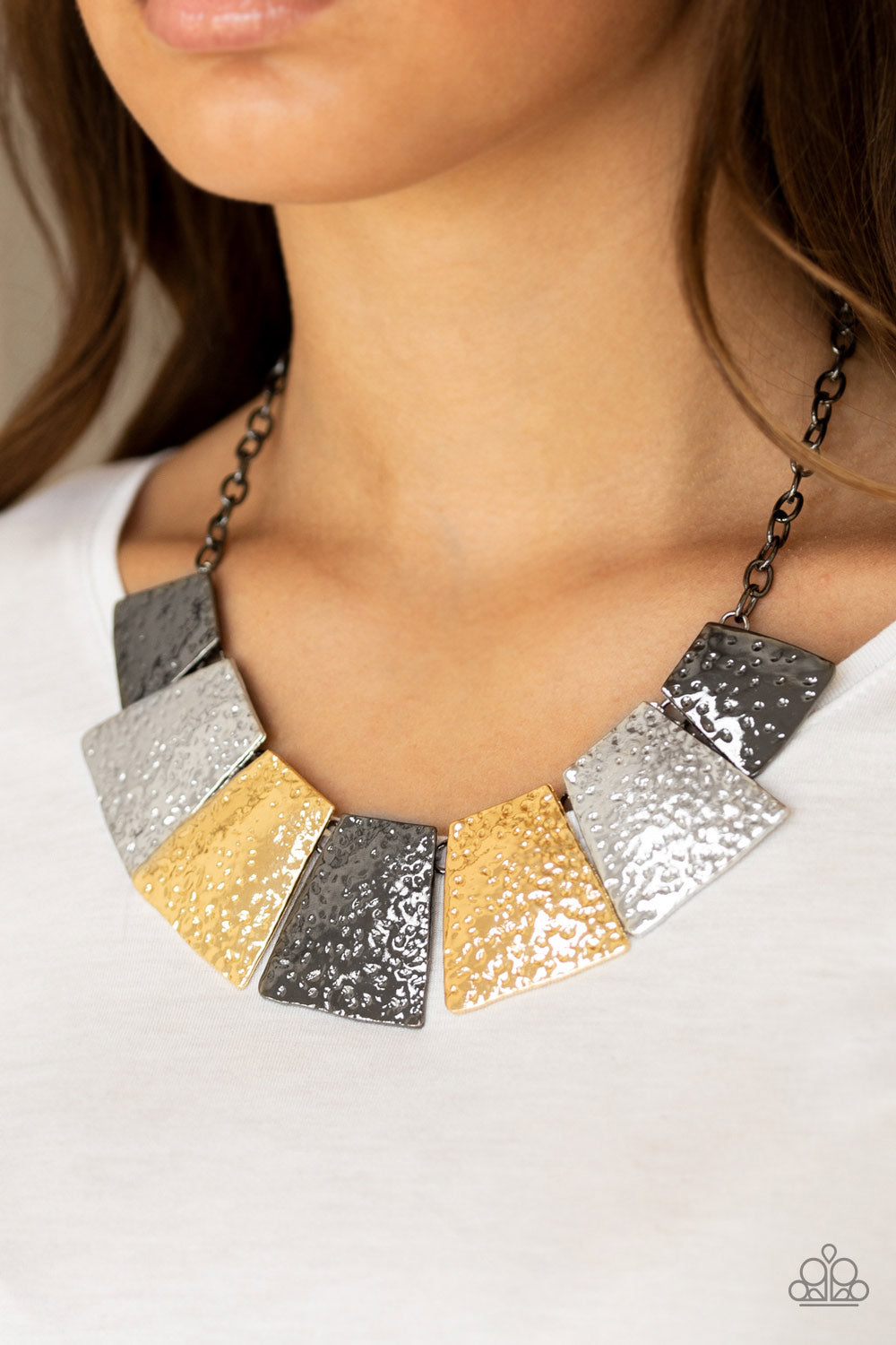 Here Comes The Huntress Multi-Necklace