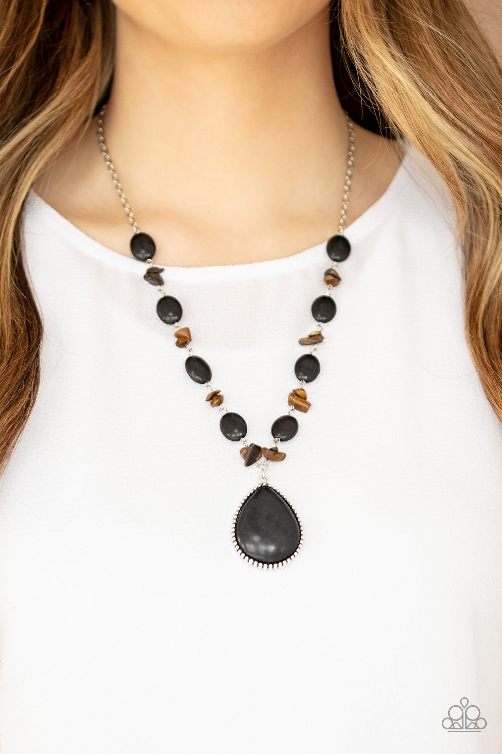 Desert Diva Black-Necklace