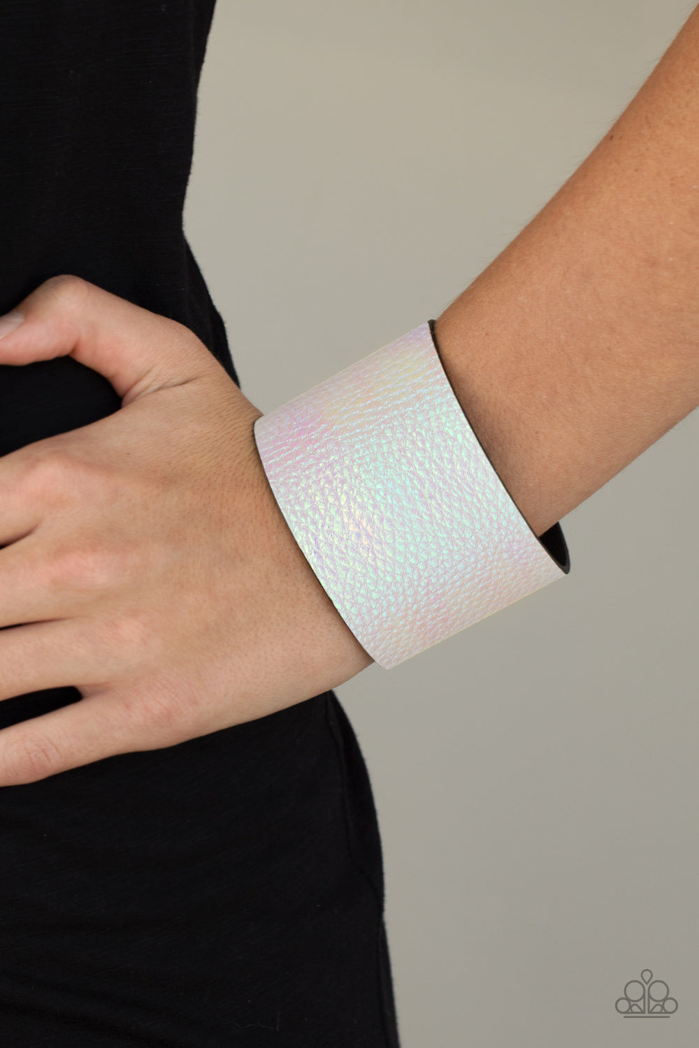 Cosmo Cruise White-Bracelet