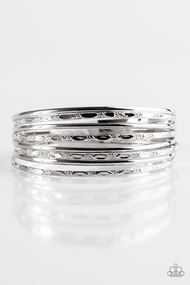 Magnificent Gleam Silver-Bracelet