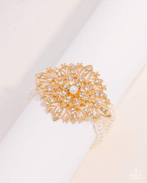 Flattering Floral Gold-Bracelet