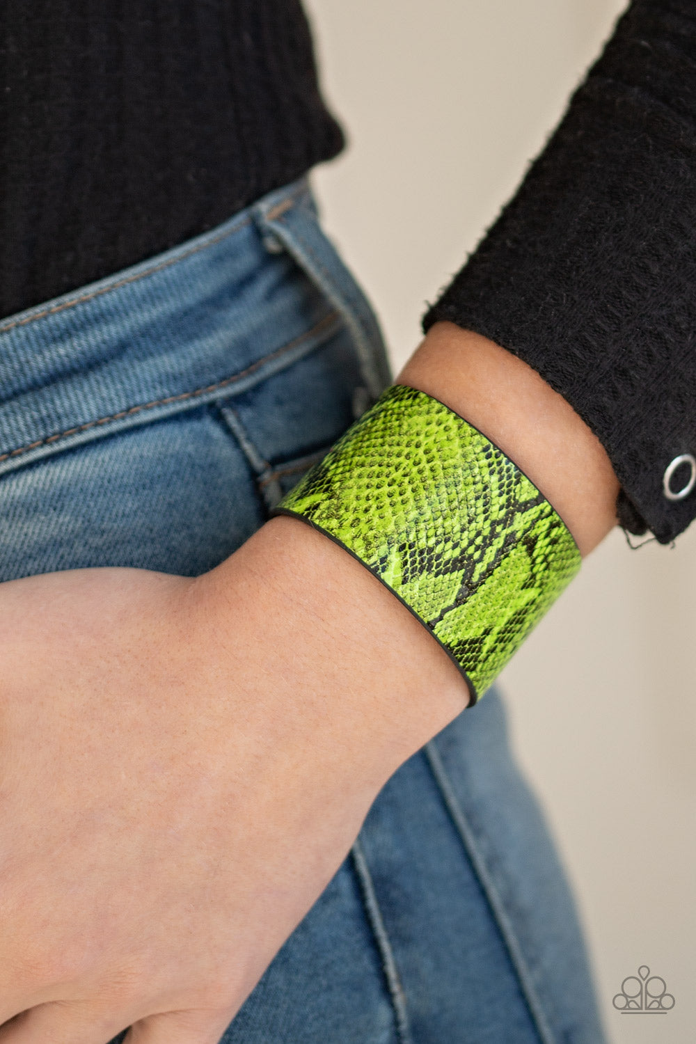 Its a Jungle Out There Green-Bracelet