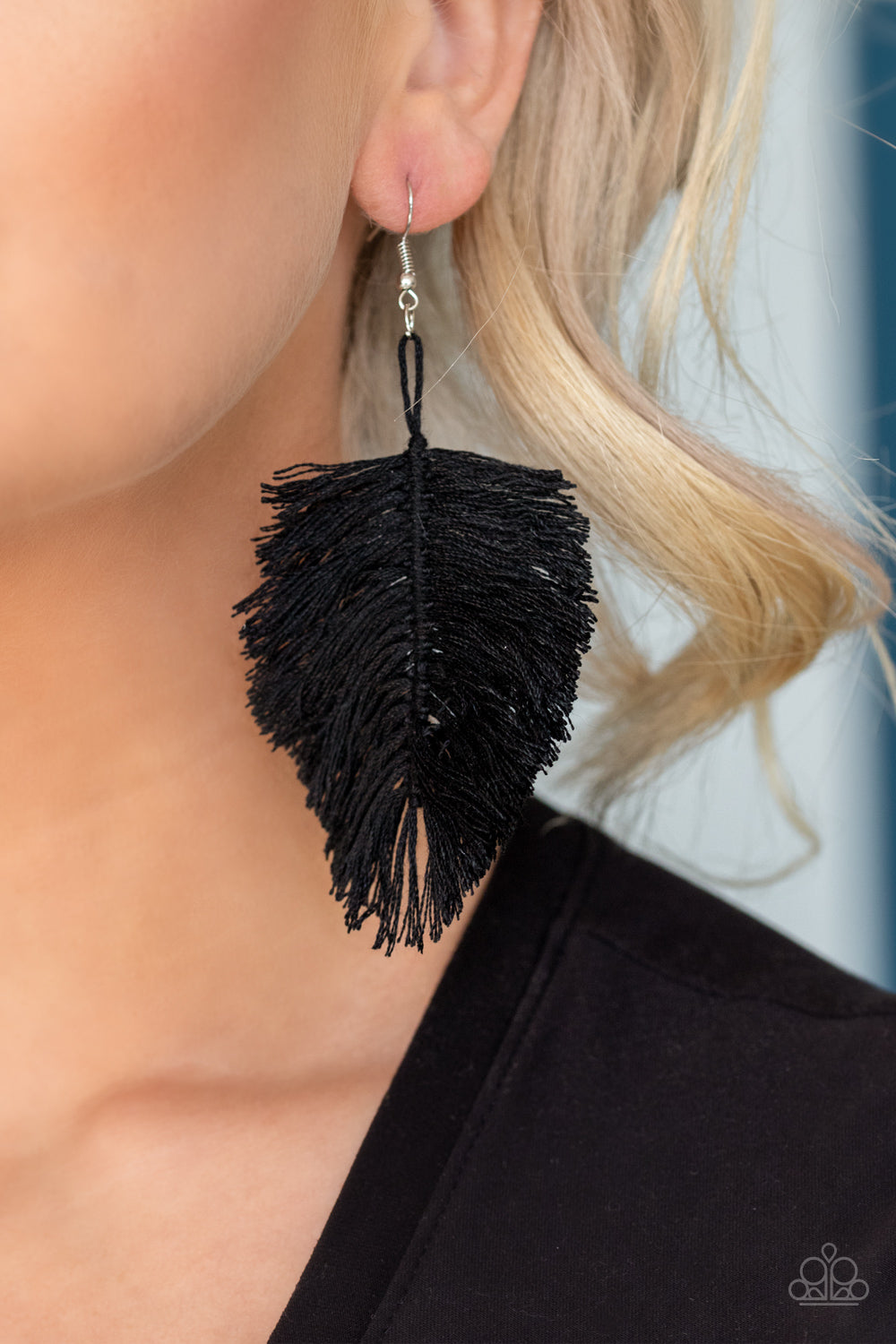 Hanging by a Thread Black-Earrings