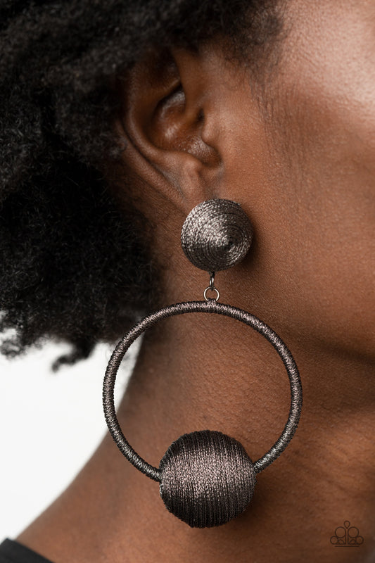 Social Sphere Black-Earrings