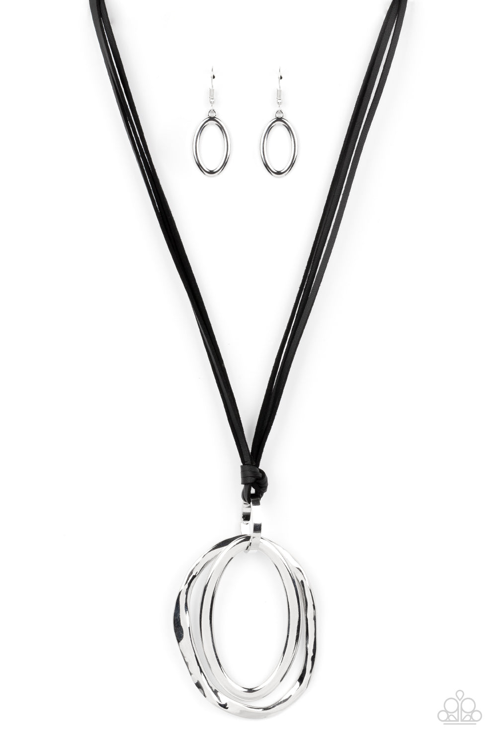 Long OVAL-due Black-Necklace