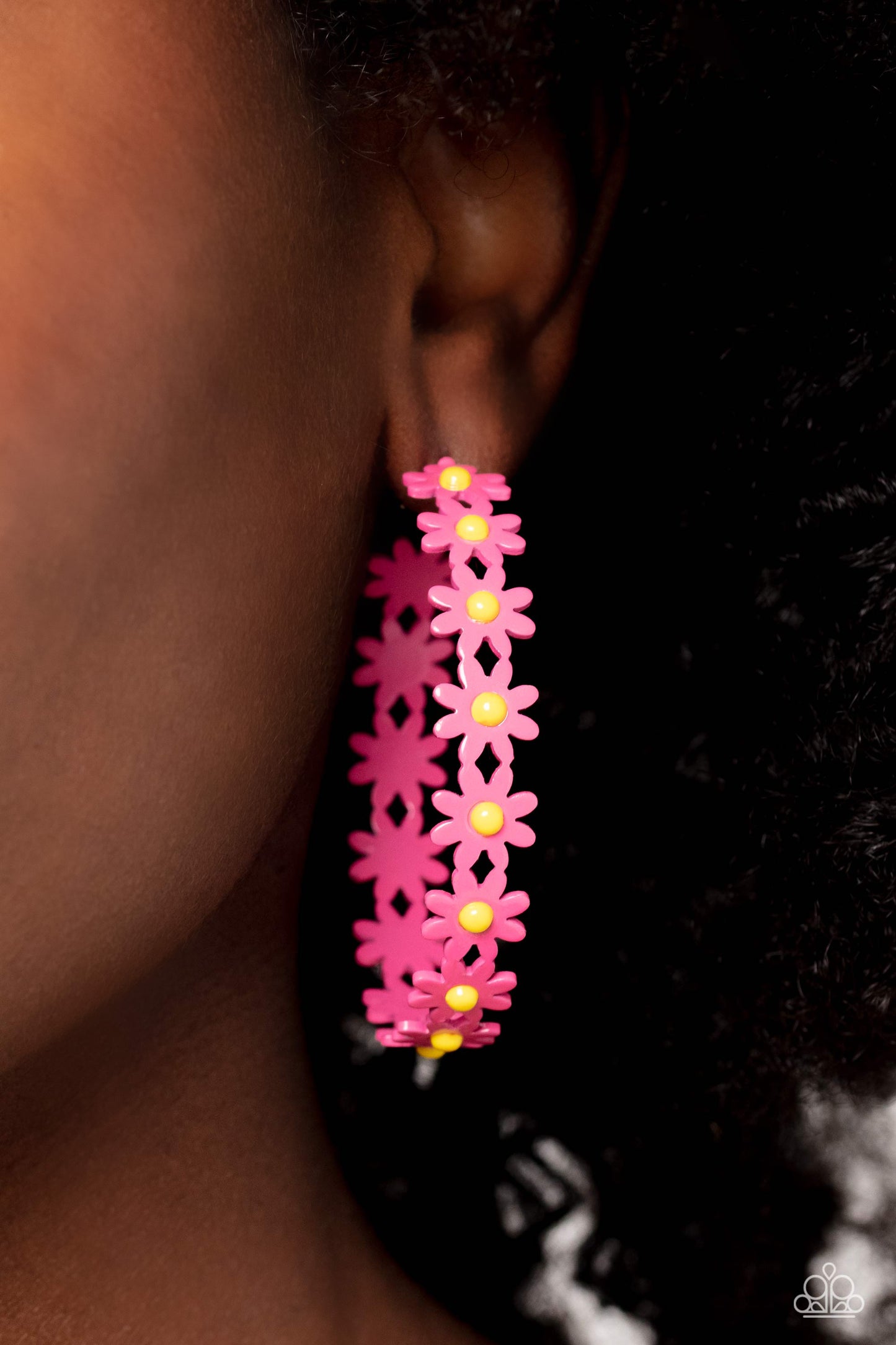 Daisy Disposition Pink-Earrings
