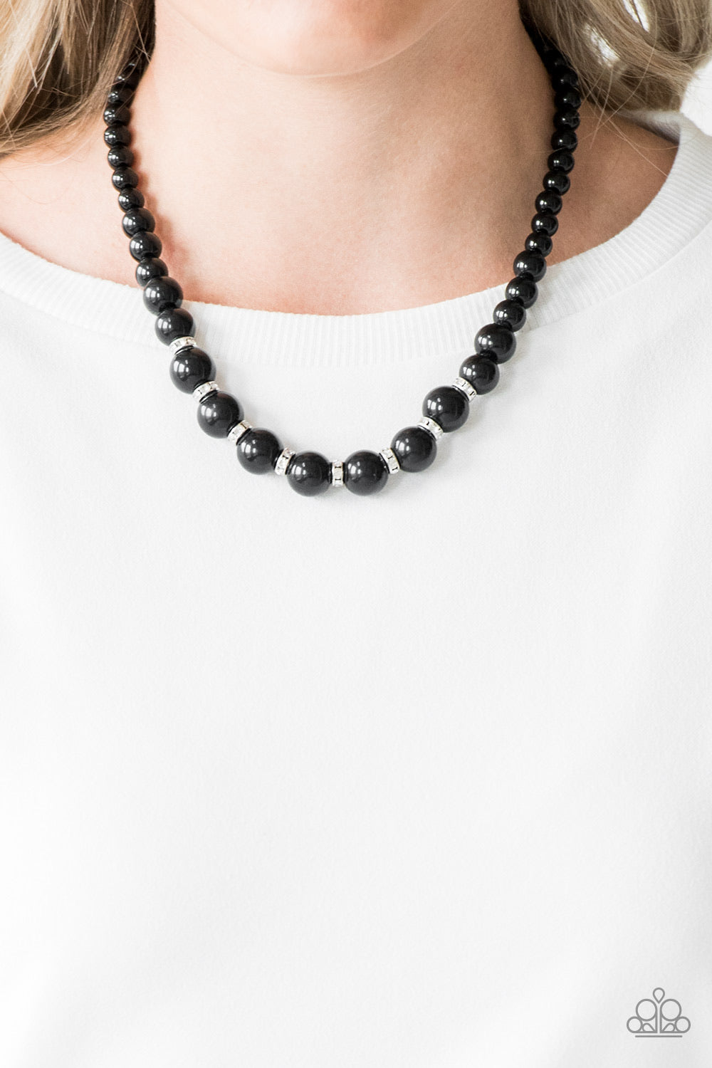 Showtime Shimmer Black-Necklace