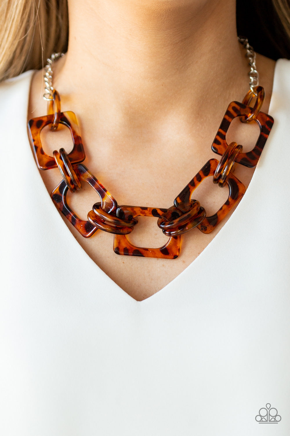 Sizzle Sizzle Brown-Necklace
