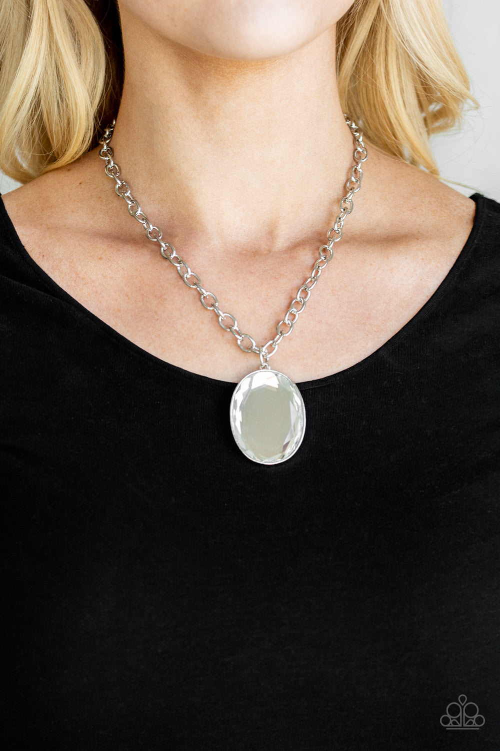 Light As HEIR White-Necklace