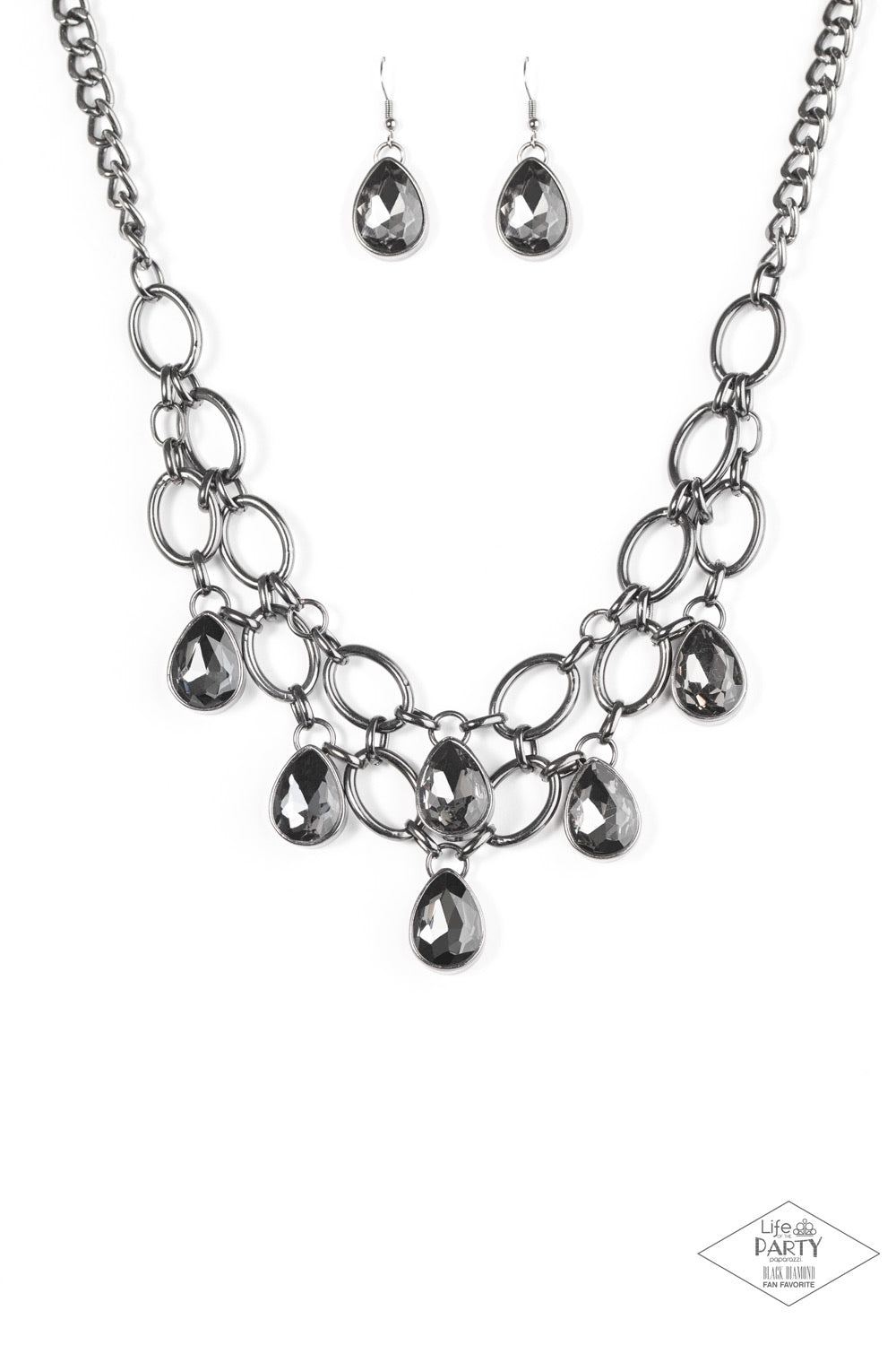 Show-Stopping Shimmer Black-Necklace