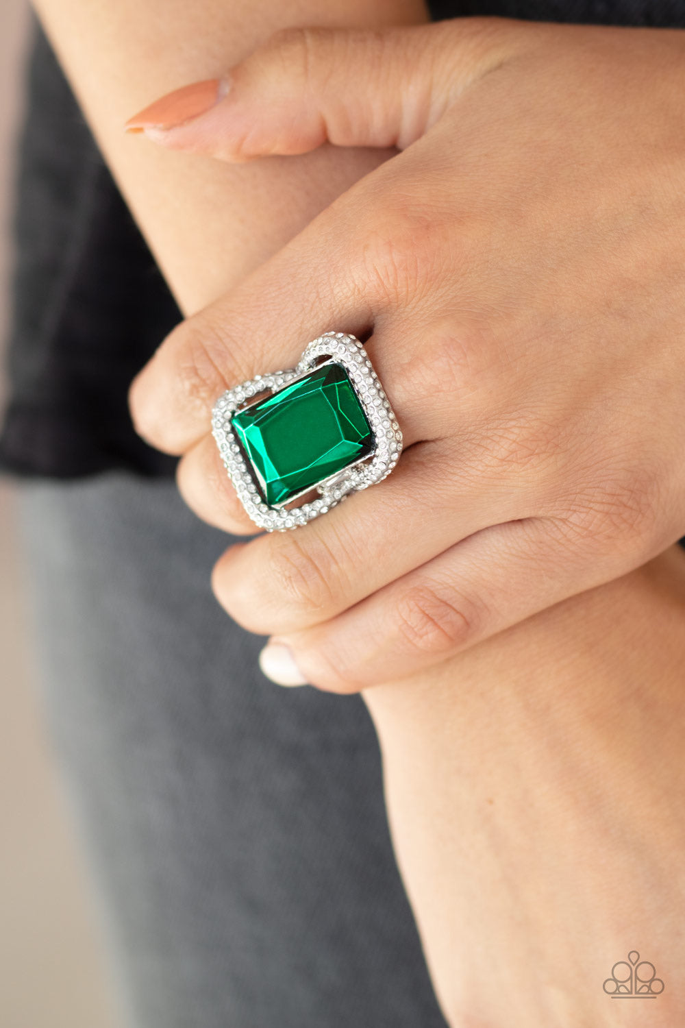 Deluxe Decadence Green-Ring