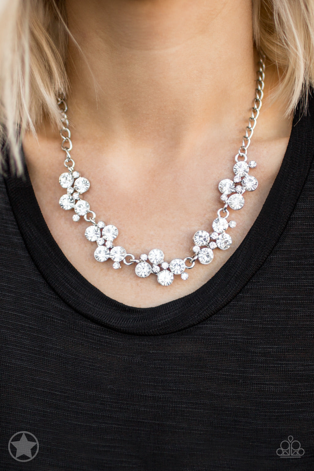 Hollywood Hills White-Necklace