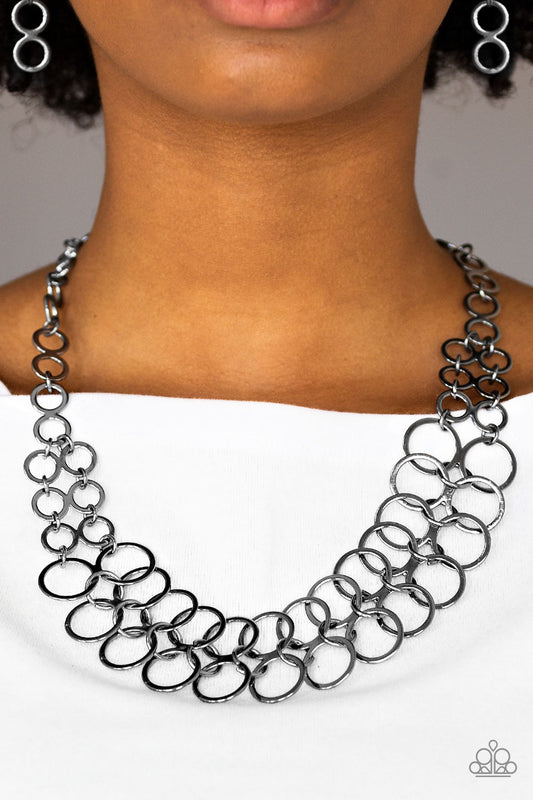 Metro Maven Black-Necklace