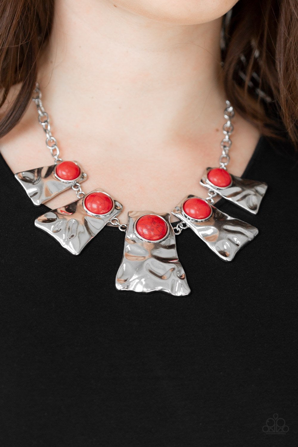 Cougar Red-Necklace
