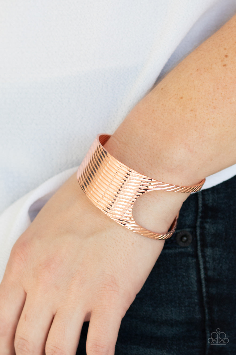 What GLEAMS Are Made Of Copper-Bracelet