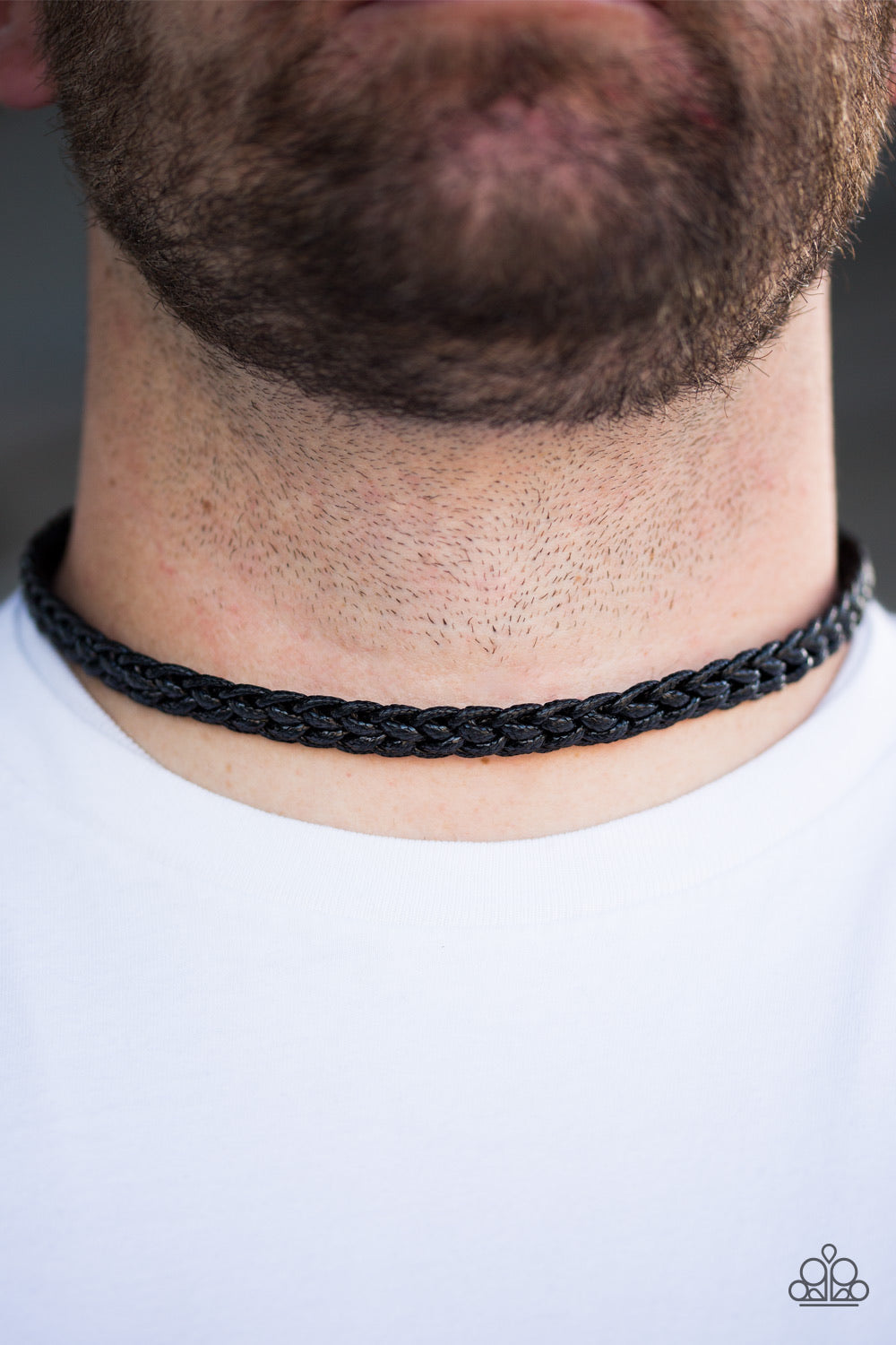 Trail Guide Black-Urban Necklace